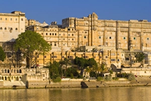 Images Dated 5th March 2008: Udaipur, Rajasthan, India, Asia