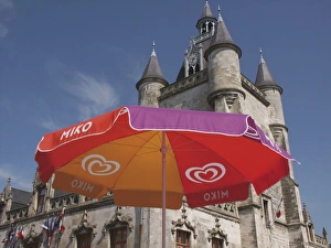 Advert Prints: Umbrella advertising ice cream, with Gothic town hall behind, Rue, Somme