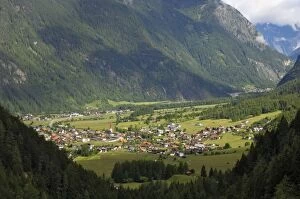 Images Dated 13th June 2008: Umhausen, Otztal valley, Tyrol, Austria, Europe