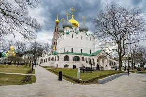 Walkways Prints: Unesco heritage site Novodevichy Convent, Moscow, Russia