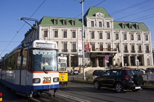 Images Dated 15th June 2009: Unirii square, Iasi, Romania, Europe