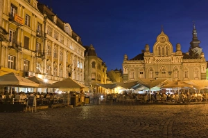 Images Dated 18th June 2009: Unirii Square, Timisoara, Romania, Europe