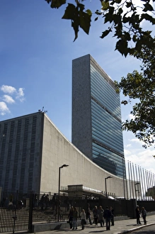 Curving Prints: The United Nations Building