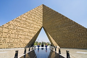 Images Dated 13th July 2008: Unknown Soldier Memorial and Anwar Sadat Tomb, Nasser City, Cairo, Egypt
