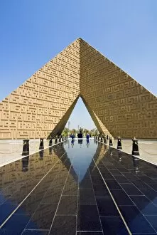 Images Dated 13th July 2008: Unknown Soldier Memorial and Anwar Sadat Tomb, Nasser City, Cairo, Egypt