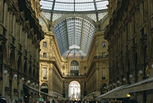 Hall Way Prints: Upmarket shopping