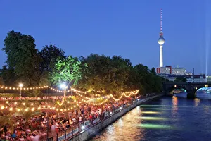 Lifestyle Gallery: Urban beach Strandbar Mitte near Bode Museum, TV Tower, Spree River, Mitte, Berlin