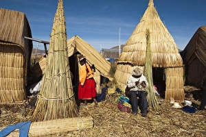 Images Dated 14th October 2009: Uros Island, Lake Titicaca, Peru, South America