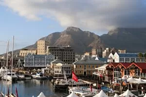 Images Dated 22nd April 2010: V & A Waterfront with Table Mountain in background, Cape Town, South Africa, Africa