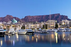 Sailboats Prints: V&A (Victoria and Alfred) Waterfront and Table Mountain