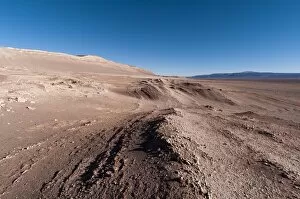 Images Dated 17th June 2010: Valle de la Luna (Valley of the Moon), Atacama Desert, Chile, South America