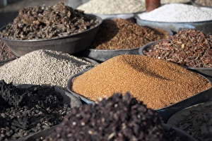Images Dated 9th January 2000: Various grains