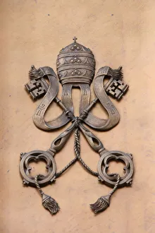 Images Dated 5th April 2007: Vatican coat of arms, Rome, Lazio, Italy, Europe