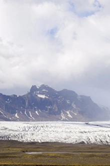 Vatnajokull glacier, Skaftafell National Park, South coast, Iceland, Polar Regions Vatnajokull glacier, Skaftafell National Park, South coast, Iceland, Polar Regions