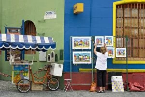 Images Dated 20th December 2009: Vendor on El Caminito Street in La Boca District of Buenos Aires City, Argentina
