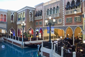 Images Dated 18th June 2008: The Venetian Casino and Resort, Macau, China, Asia