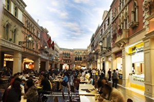 Images Dated 19th May 2008: The Venetian Casino and Resort, Macau, China, Asia
