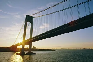 Images Dated 26th January 2009: Verrazano Narrows Bridge