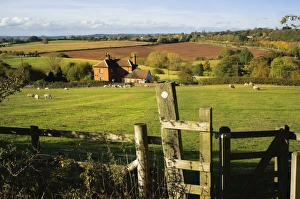 Vew from the Monarchs Way long distance footpath, Tardebigge, Worcestershire
