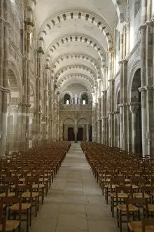 Images Dated 28th September 2009: Vezelay Basilica nave, Vezelay, UNESCO World Heritage Site, Yonne, Burgundy, France