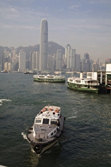 Images Dated 2nd February 2007: Victoria Habour, Hong Kong, China, Asia