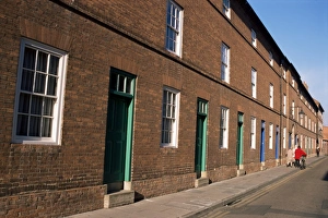 Nottinghamshire Prints: Victorian red brick terrace, King Street, Newark, Nottinghamshire, England