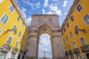 Pedestrians Prints: View of Arco da Rua Augusta on a sunny day, Lisbon, Portugal, Europe