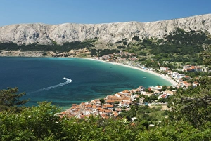 Images Dated 19th May 2007: View over bay, Baska, Krk Island, Kvarner Gulf, Croatia, Adriatic, Europe