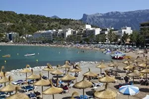 Images Dated 22nd August 2011: View over beach, Port de Soller, Mallorca (Majorca), Balearic Islands, Spain