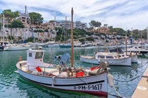 Rope Prints: View of boats in Port Manacor, Porto Cristo