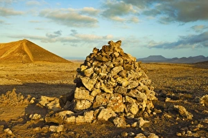 Images Dated 9th August 2010: View from Calderon Honda crater of lava rock ruins and volcanic cones of the north, Lajares