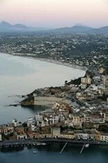 Images Dated 12th May 2007: View over Castellammare del Golfo, Sicily, Italy, Mediterranean, Europe