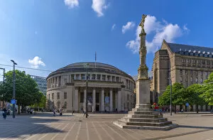 Libraries Collection: View of Central Library and monument in St. Peters Square, Manchester, Lancashire