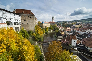 Czech Culture Prints: View over Cesky Krumlov and the Vltava River, UNESCO World Heritage Site, Czech Republic