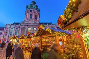Enjoying Prints: View of Christmas market at Charlottenburg Palace in Schloss Charlottenburg at dusk