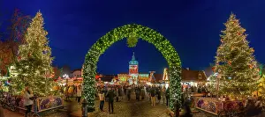 Décor Prints: View of Christmas market at Charlottenburg Palace in Schloss Charlottenburg at dusk