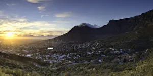 City Bowl Prints: View of City Bowl and Table Mountain at sunrise, Cape Town, Western Cape, South Africa