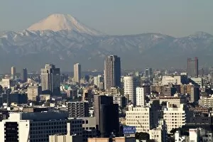 Images Dated 14th September 2009: View over city of Tokyo and Mount Fuji, Tokyo, Japan, Asia