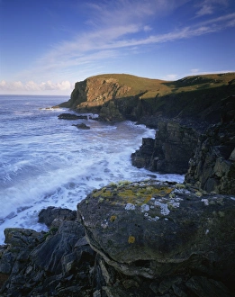 View along coastline above Dail Beag