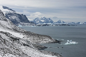 View over Coronation Island, South Orkney Islands, Antarctica, Polar Regions