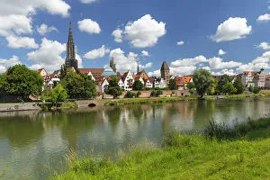 View over Danube River to Ulm Minster and the Old Town, Ulm, Baden-Wurttemberg, Germany, Europe