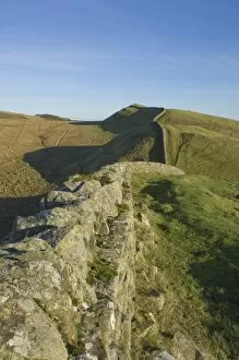 Hadrians Wall Collection: View east to Kings Hill, Hadrians Wall, UNESCO World Heritage Site, Northumbria National Park