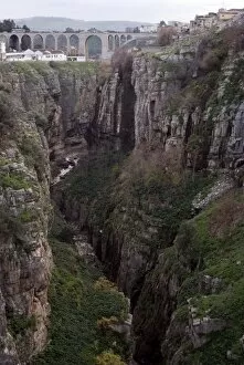 View of the gorge that runs through the city, Cons tantine, Algeria, North Africa, Africa
