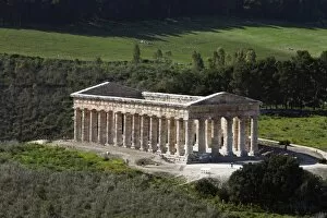 Images Dated 14th March 2008: View over the Greek Doric Temple, Segesta, Sicily, Italy, Europe