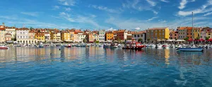 Old Towns Prints: View of harbour and colourful buildings of the Old Town, Rovinj, Croatian Adriatic Sea