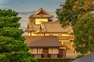 Spots Prints: View of Hashizume-mon Gate, Kanazawa Castle