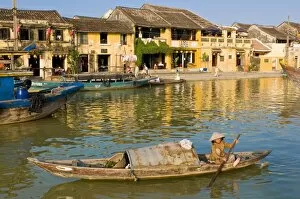 Images Dated 29th December 2009: View of Hoi An, UNESCO World Heritage Site, Vietnam, Indochina, Southeast Asia, Asia