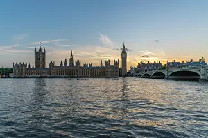 Watercraft Prints: View of Houses of Parliament and river Thames at sunset during summer in Westminster