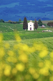 Pastoral Prints: View towards the iconic Chapel of Madonna di Vitaleta