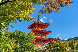 Higashiyama Prints: View of Kiyomizu-dera Temple and trees with autumn colours
